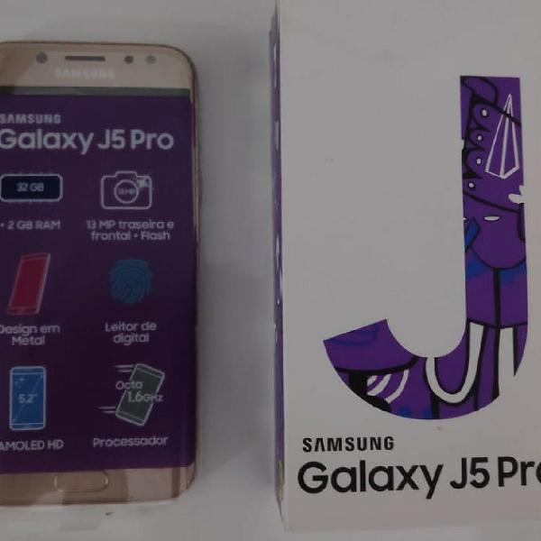 Smartphone Samsung Galaxy J5 Pro Dourado