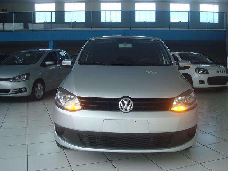 Volkswagen Fox 1.0 MI Total Flex 8v 5p