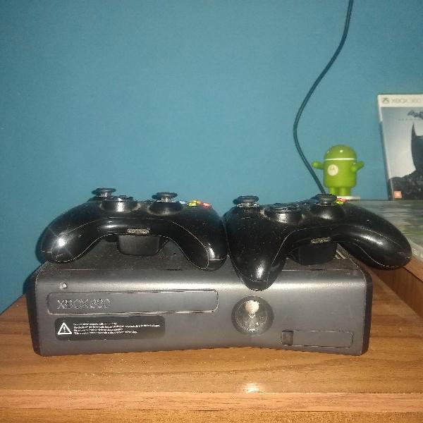 Xbox 360 + 2 controles + jogos originais (todos)