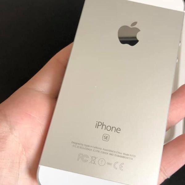 iphone se gold 32gb