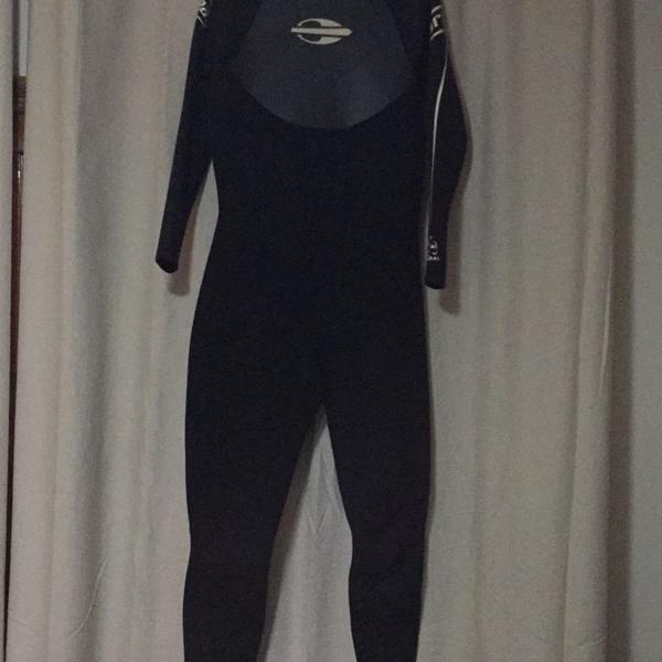 roupa de neoprene para mergulho