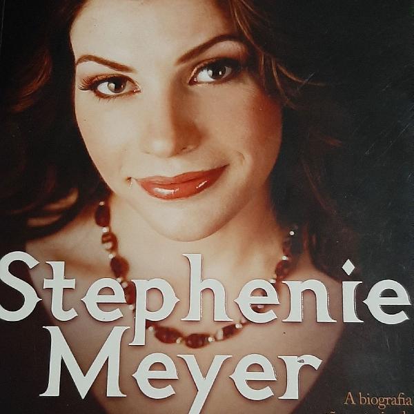 Biografia de Stephanie Meyer &amp; uma cartela de Stickers