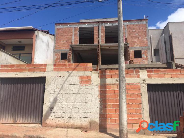 Casa com 3 dorms em Contagem - Canadá por 400 mil à venda