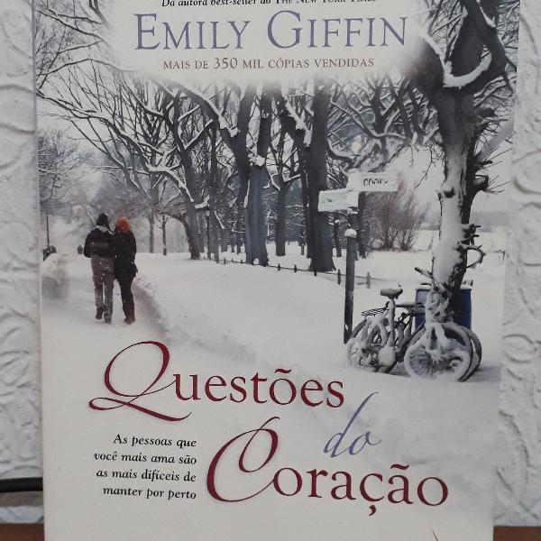 Livro Questões do Coração de Emily Giffin. 438 páginas -