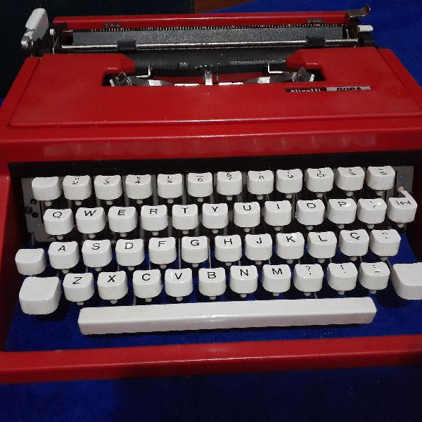 Máquina de escrever Olivette