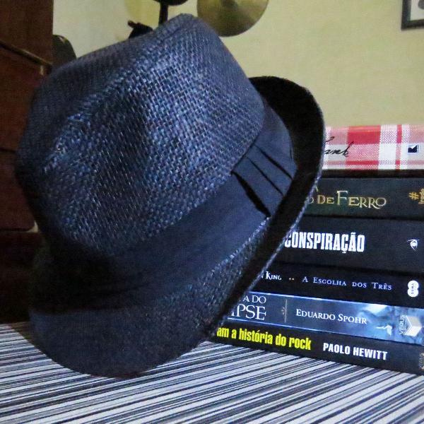 chapéu de palha preto