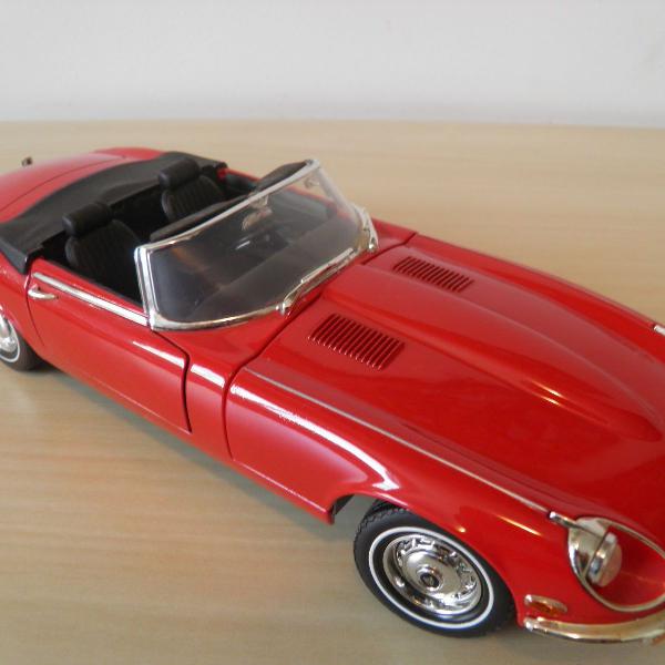 jaguar e-type 1971 - escala 1/18 - road signature