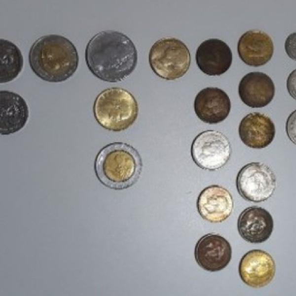 moedas e notas antigas internacionais