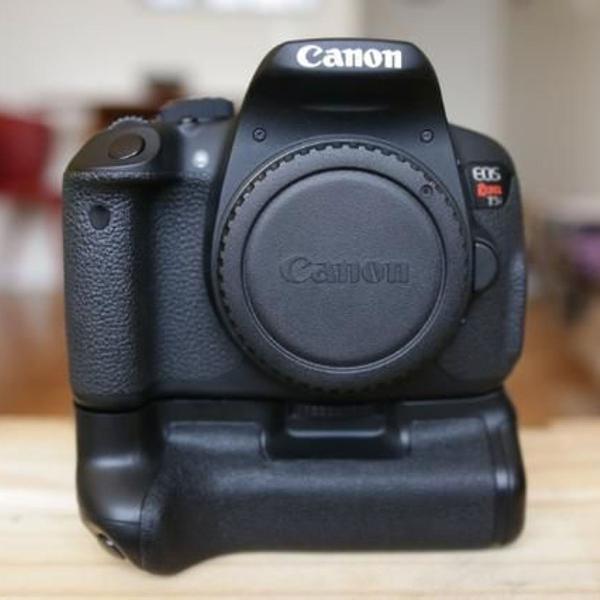 KIT Câmera Profissional Dslr Canon EOS Rebel T5i
