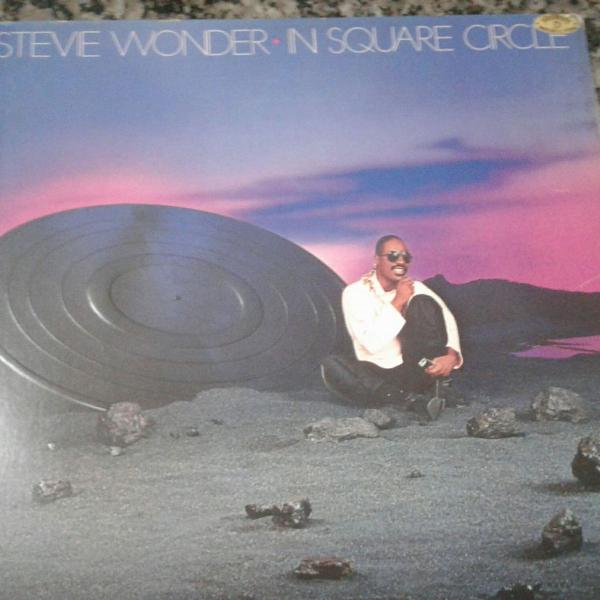 Stevie Wonder - in square circle