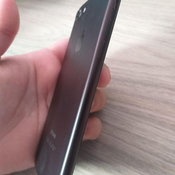 VENDO IPHONE 7 32BG 2400