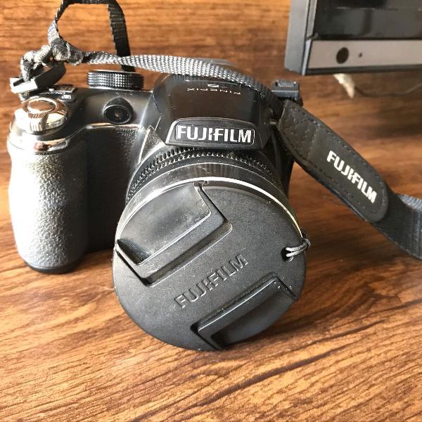 câmera semi profissional fujifilm finepix 4500