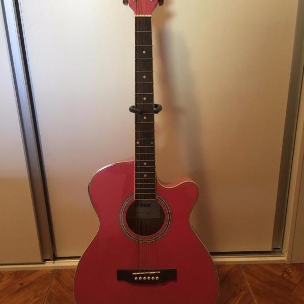 violão elétrico rosa