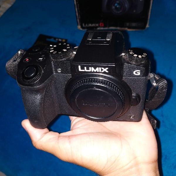 Panasonic Lumix G7 4K + lente 14-42mm