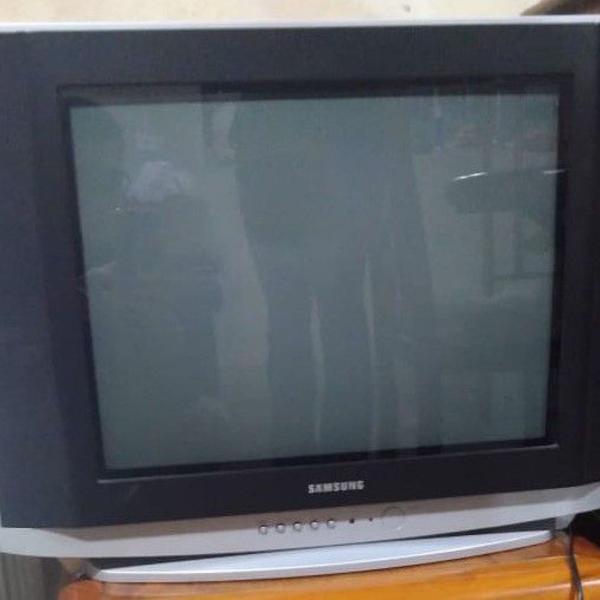 televisão tubo 20 polegadas