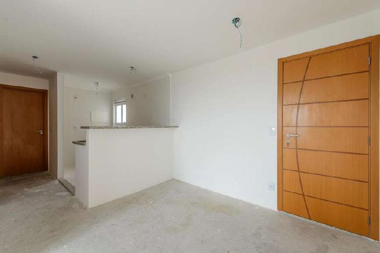 Apartamento 2 Dormitórios com 1 Vaga - Parque Novo