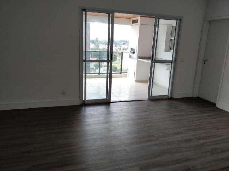 Apartamento com 105m² com 3 quartos em Chácara Santo