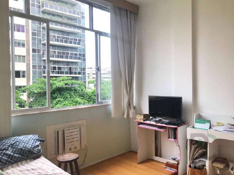 Apartamento com 2 quartos e 1 vaga à venda, 60 m² por R$