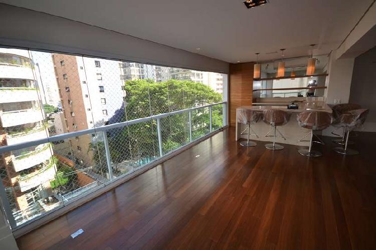 Apartamento em Moema, 173 metros quadrados com 3 suites e 3