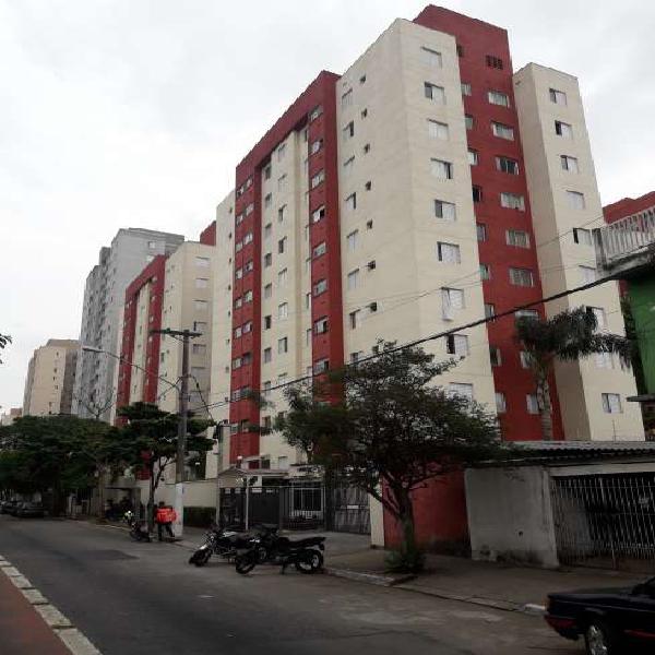 Apartamento para aluguel possui 45 metros quadrados com 2