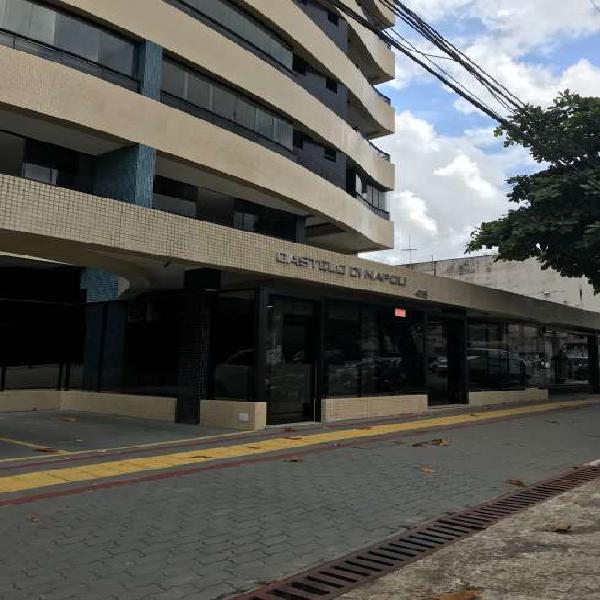 Apartamento para venda com 198 metros quadrados com 4