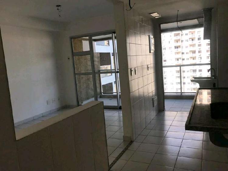 Apartamento para venda possui 68 metros quadrados com 2