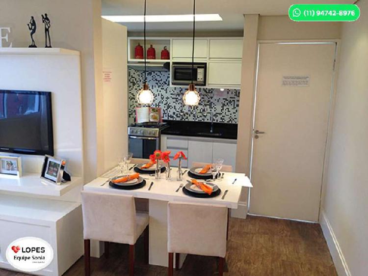 Apartamento para venda tem 50 m² com 2 quartos em