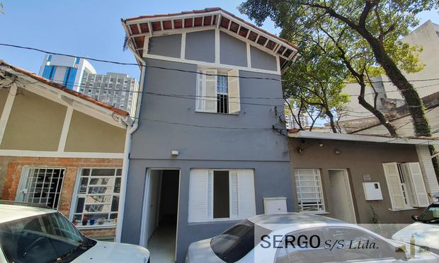 Casa comercial na vila para aluguel com 90 m. com 5 cômodos