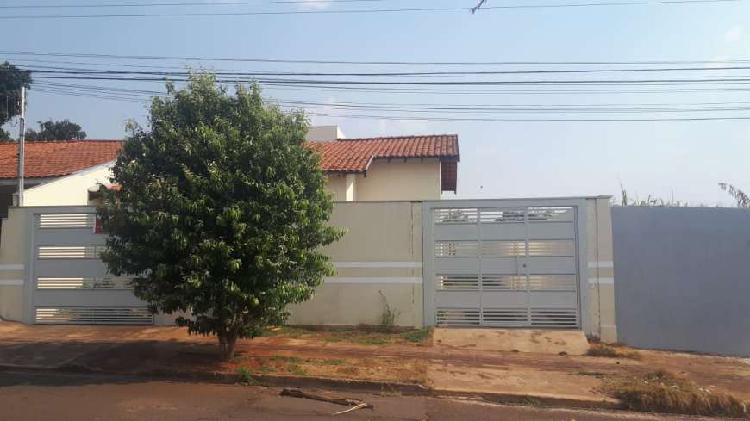 Casa para venda com 120m² com 3 quartos em Vila Almeida -