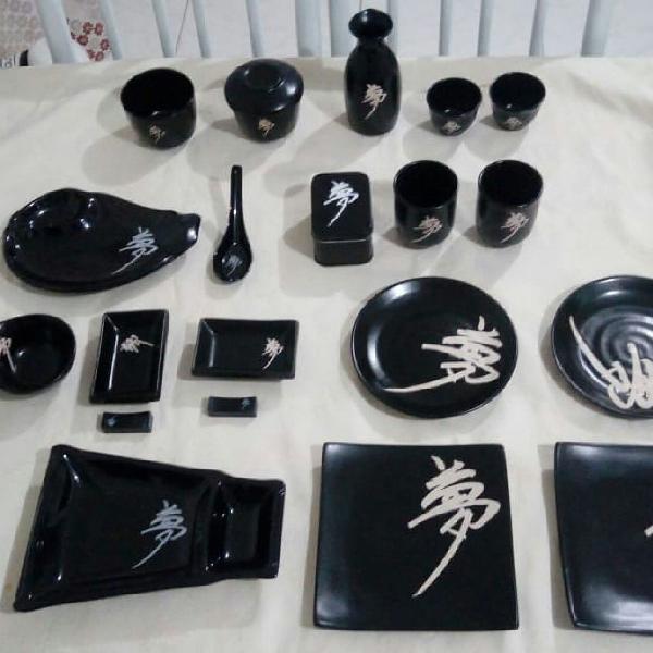 Coleção/jogo porcelana Japonês - Assinado Por Kenzo