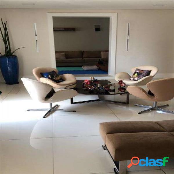 Lindo Apartamento com 4 Dormitórios com 4 Suítes e 3 Vagas