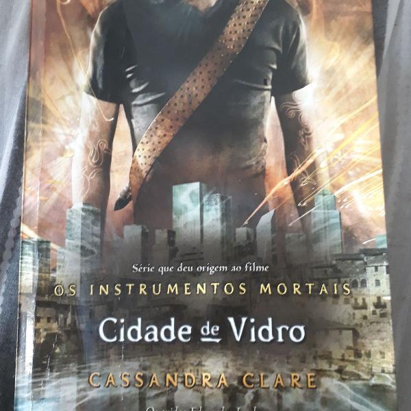 Livro Cidade de Vidro saga Os Instrumentos Mortais