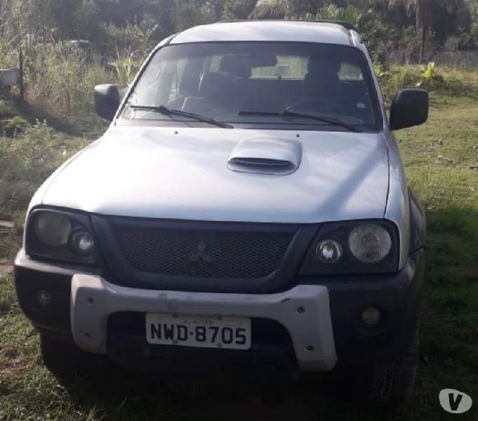 Pick Up- Mitsubishi L200 outdoor 4x4 Diesel 2011