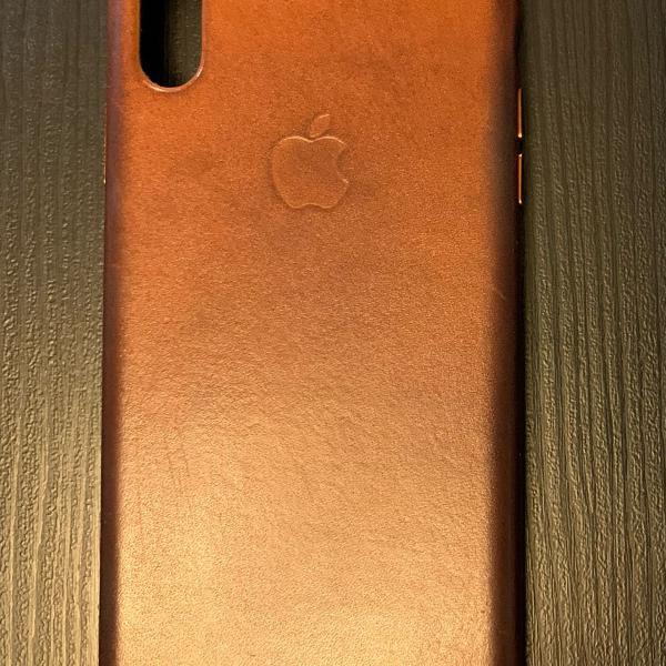 capa couro marrom iphone xs max (original)