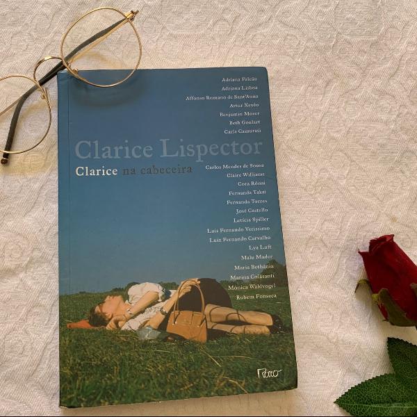 livro clarice na cabeceira