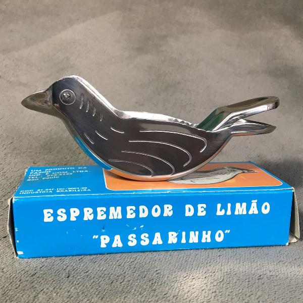 passarinho espremedor de limão vintage