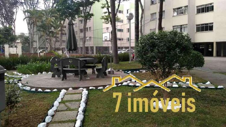 Apartamento com 2 quartos + 1 vaga de garagem - Mooca