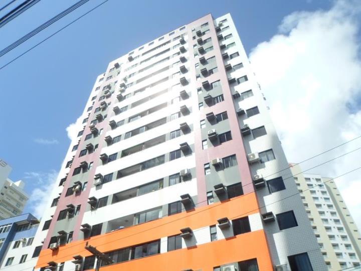 Apartamento de 100 metros quadrados no bairro Dionisio