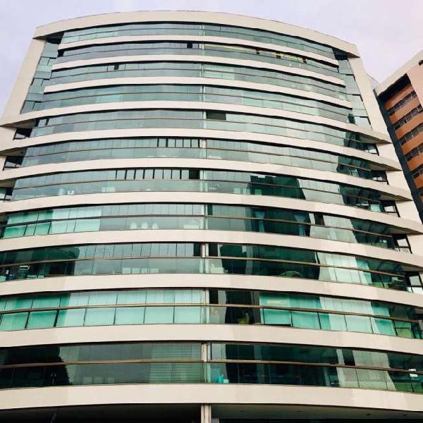 Apartamento de alto padrão todo mobiliado com 250m na