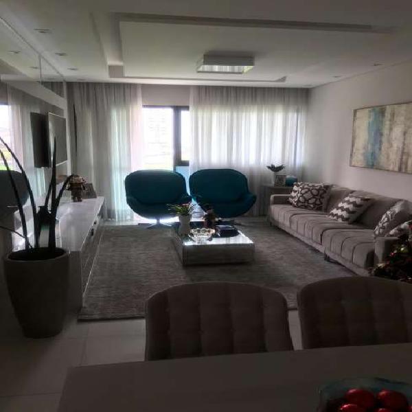 Apartamento para venda tem 135 metros quadrados com 3