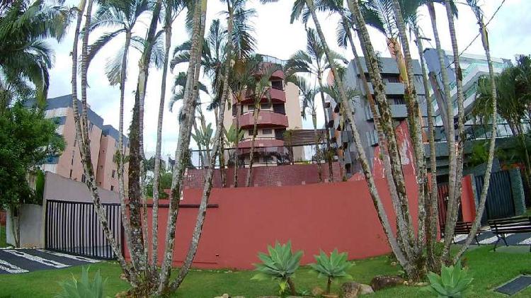 Apartamento para venda tem 188 metros quadrados com 4