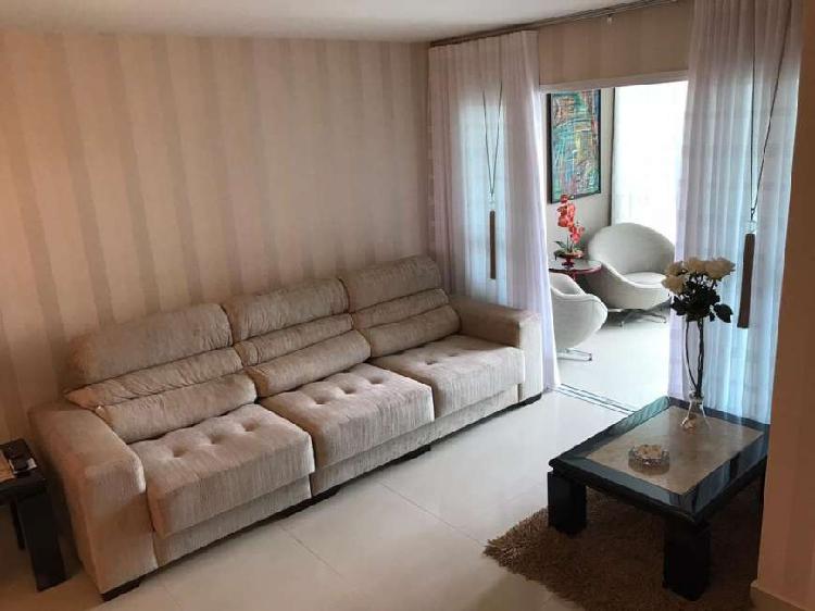 Apartamento à venda de 3 quartos com suíte, 94m² em