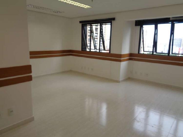 Conjunto Comercial de 37m2 para Alugar na Vila