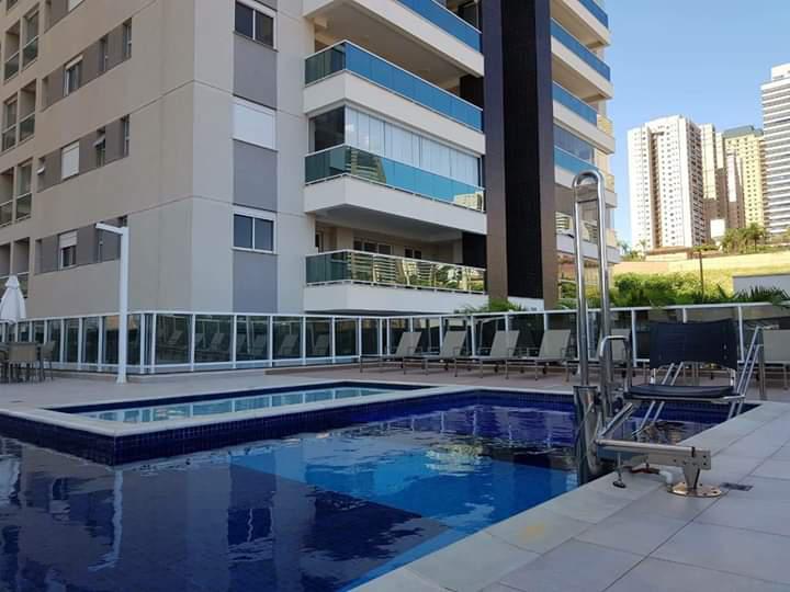 Uber Van Der Rohe com 158 m² com 3 suítes no Jardim