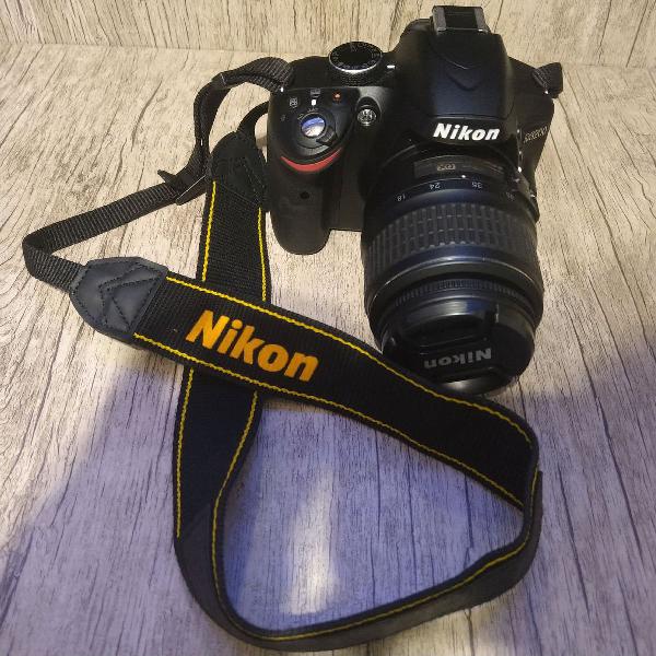 camera Nikon D3200 com lente 55mm