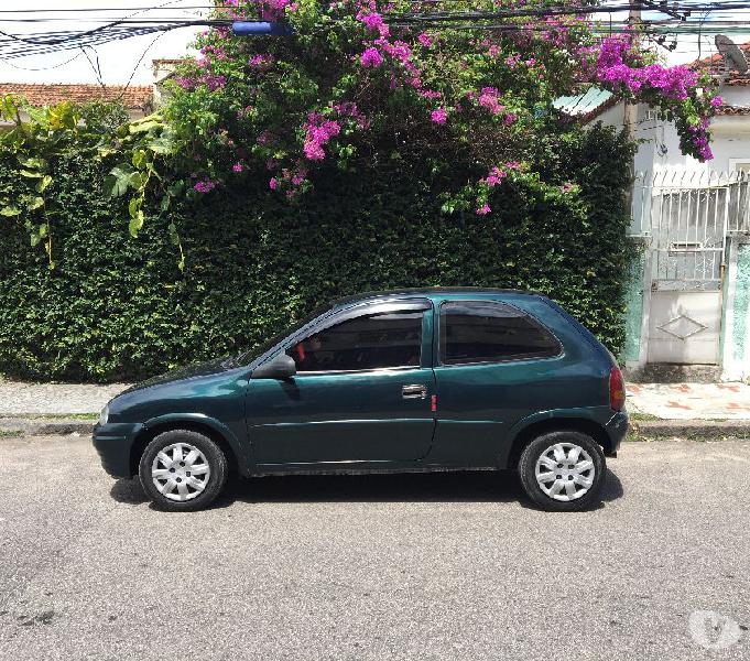 corsa bonito com debito ipva e multas ok