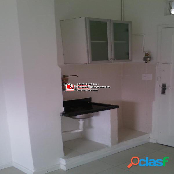 KITINETE 26,00 M2 EMBARE SANTOS