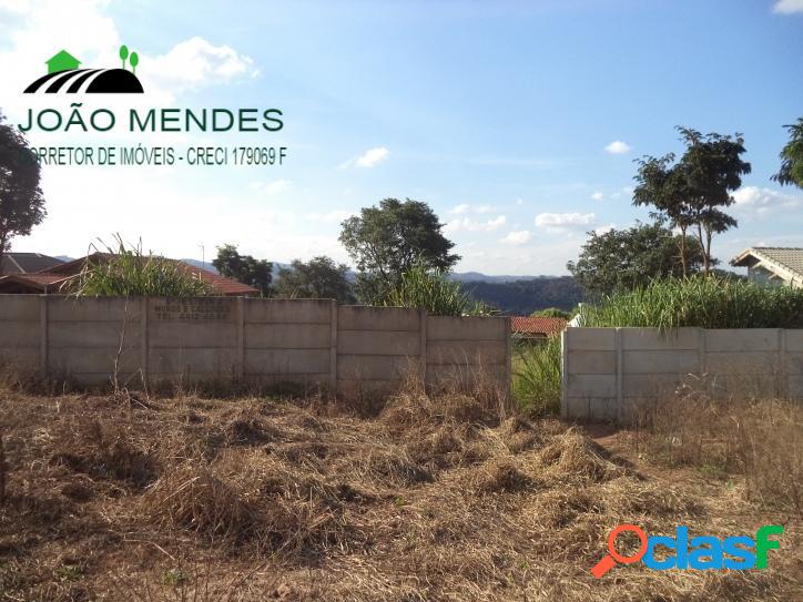 Terreno à venda no Jardim dos Pinheiros, em Atibaia/SP.