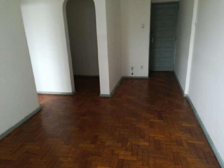 Apartamento para venda possui 50 metros quadrados com 1