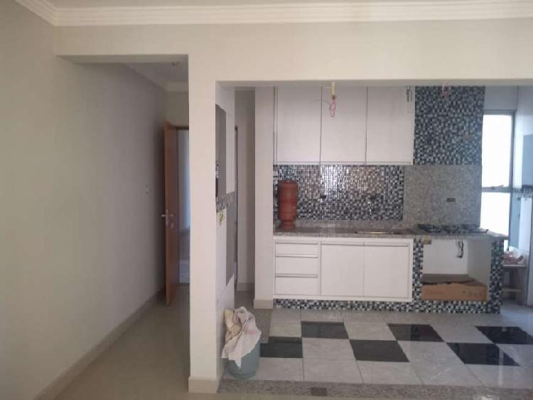 Lindo apartamento em ótima localização